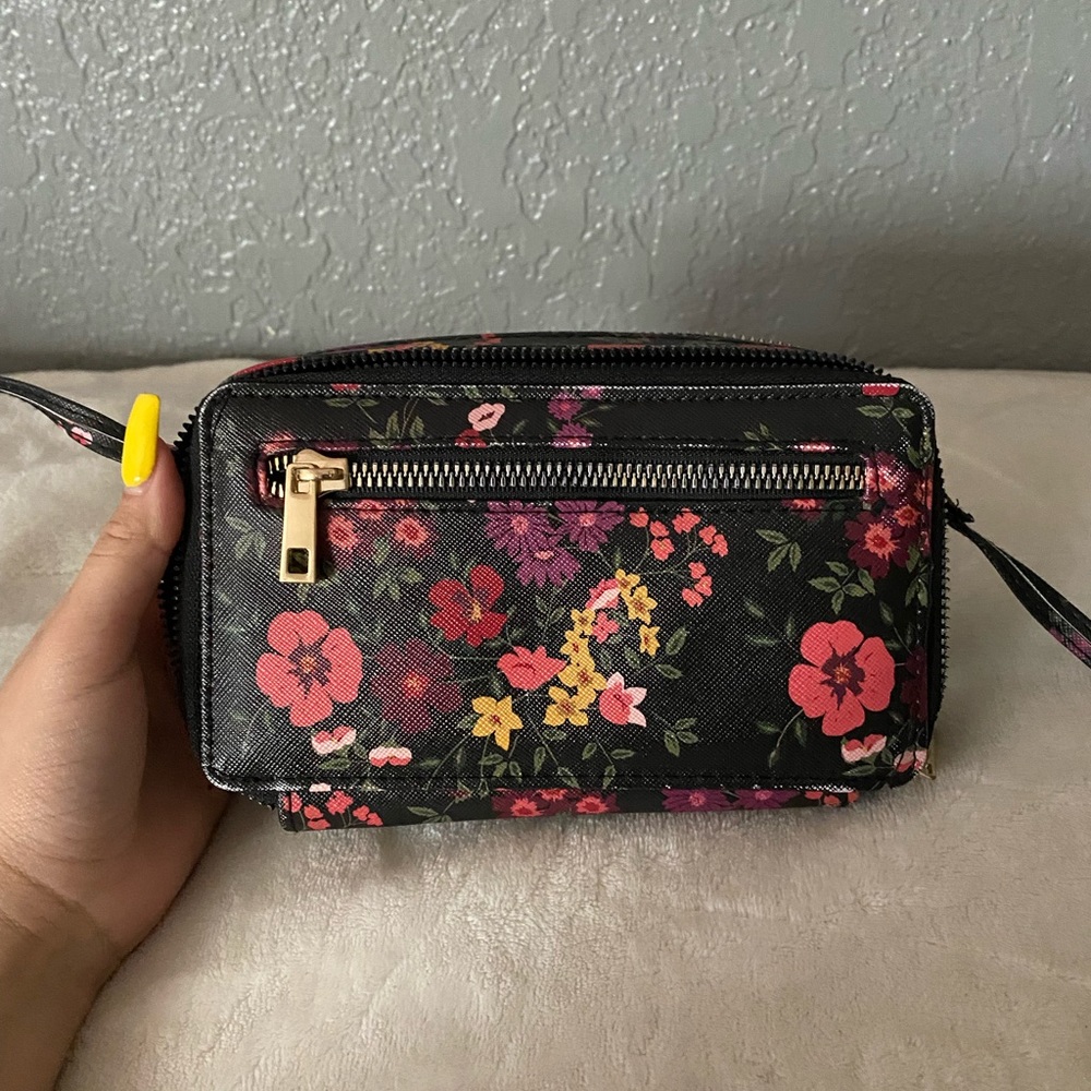 Wallet / crossbag